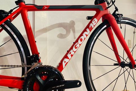 ARGON 18 取り扱い始めました！！