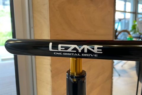 数量限定！！LEZYNE FLOOR PUMP SALE！！