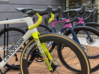 EF×PALACE×RAPHAスペシャルバイク期間限定展示&期間限定試乗車の