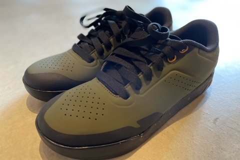 GIROのナイスなフラットペダルシューズ！！ LATCH 入荷致しました！！