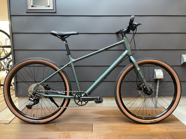 Aランク Kona dew plus クロスバイク SHIMANO3×8 | andrewgaia.com