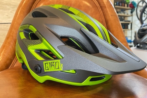 GIROの新作トレイルライドヘルメット!! MERIT SPHERICAL !!