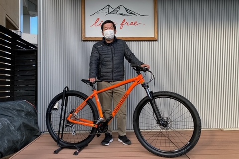 お年玉プレゼント1等！！ おめでとうございます！！cannondale TRAIL6お渡しさせていただきました(^^)