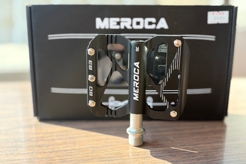 MEROCAフラットペダル入荷しました